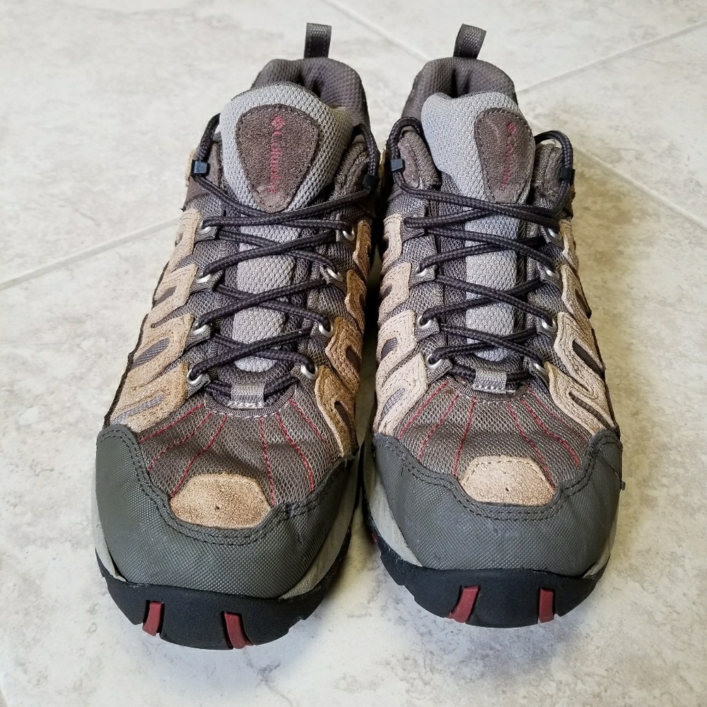 Columbia hiking shoes